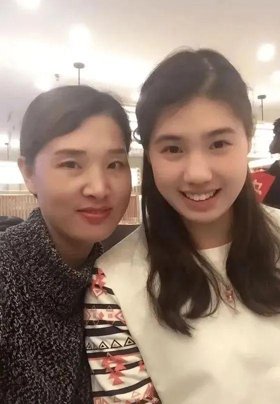 2008奥运会举重冠军裁判_裁判奥运举重冠军会2008年_1996举重裁判